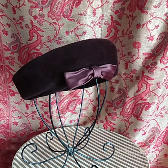 Vintage Accessories - Vintage Bowman Dark Brown Felt Hat w/ Bow